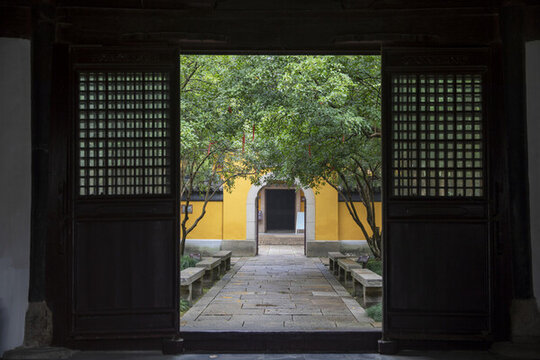 保圣寺羅漢塑像群
