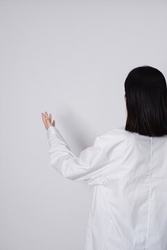 醫(yī)生背影