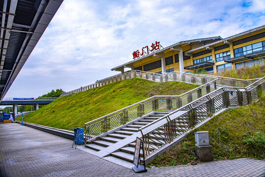 鲘門(mén)高鐵站全景