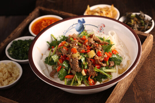 牛肉炒碼粉