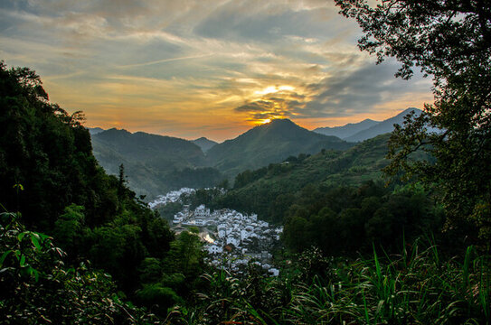 婺源長溪村夕照