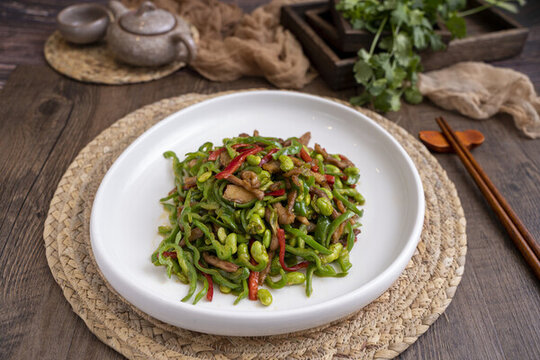 青椒毛豆炒肉絲