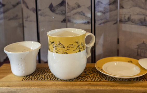 傳統(tǒng)茶杯