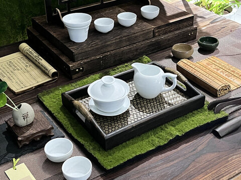 白色茶具