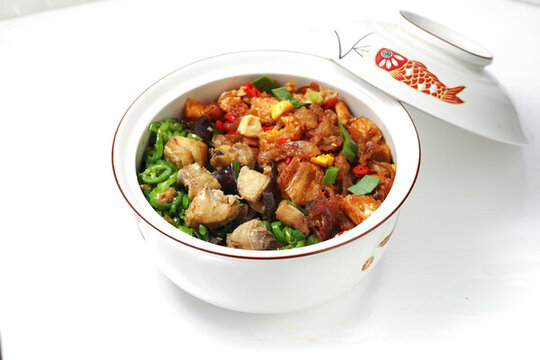 紅燒雞塊蓋碼飯油渣蓋碼飯
