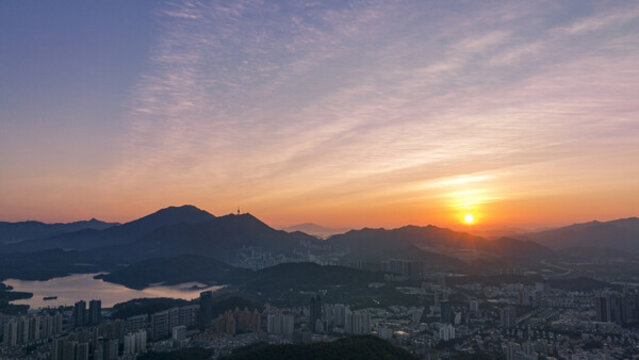 深圳梧桐山深圳風(fēng)光日出朝霞