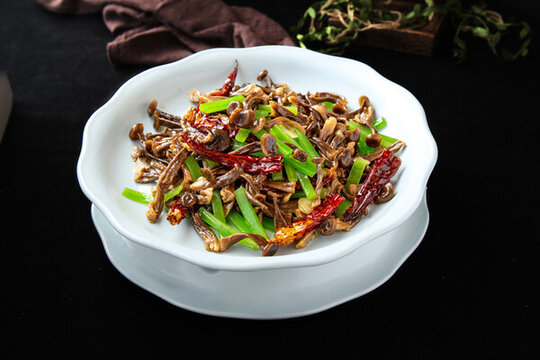 DQ新疆辣椒鹿茸菌