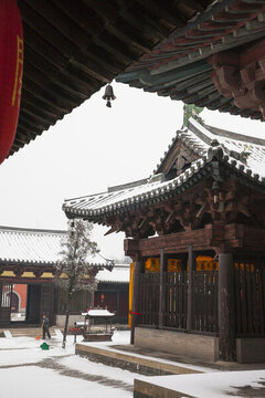 雪后的林里關(guān)王廟