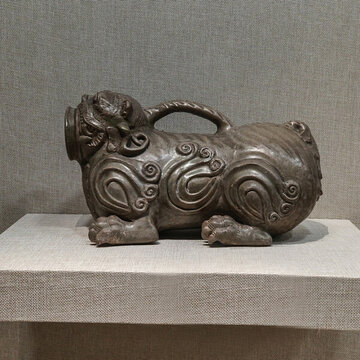 西晉瓷虎子