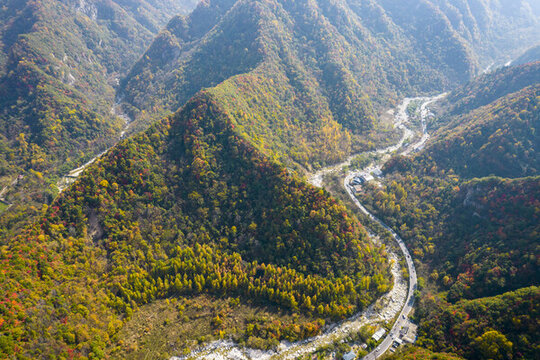 秦嶺風(fēng)光