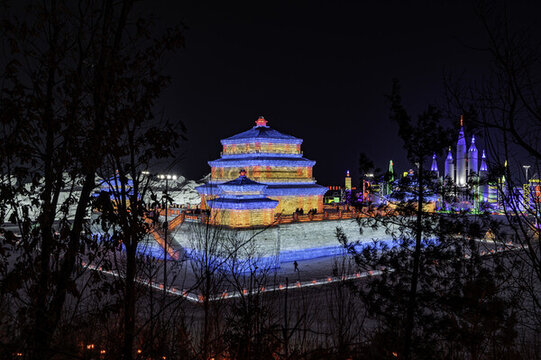 夜晚的長春冰雪新天地景觀
