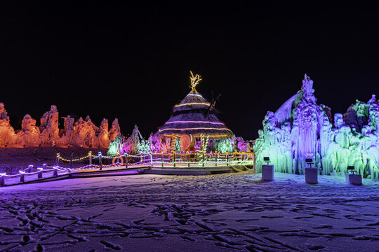 夜晚的長春冰雪新天地景觀