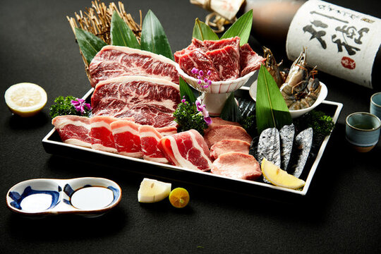 烤肉拼盤
