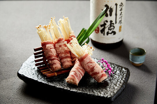 牛肉金針菇卷