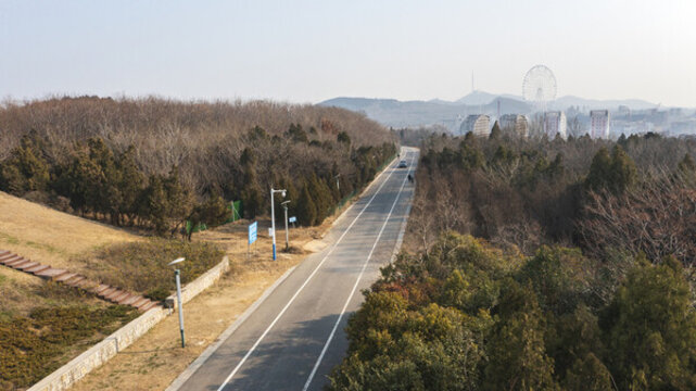航拍淮南環(huán)山路