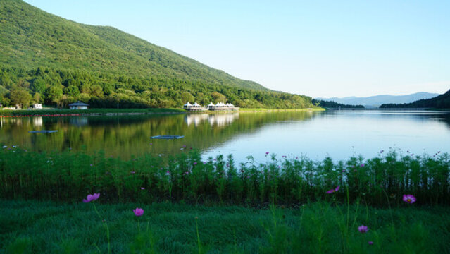 湖光山色