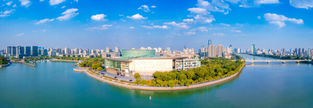 浙江省寧波大劇院城市環(huán)境