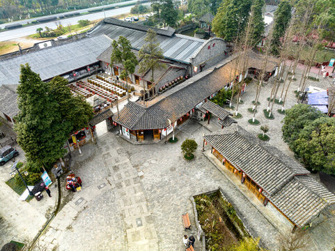 郫都戰(zhàn)旗村鄉(xiāng)村十八坊古街風(fēng)貌