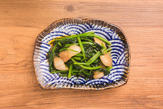 日式炒菠菜
