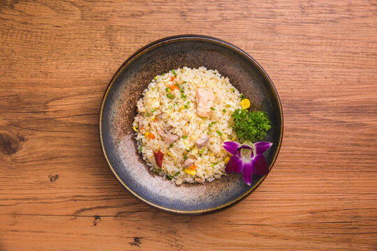三文魚(yú)炒飯