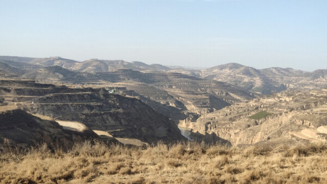 西北陜北大山山溝