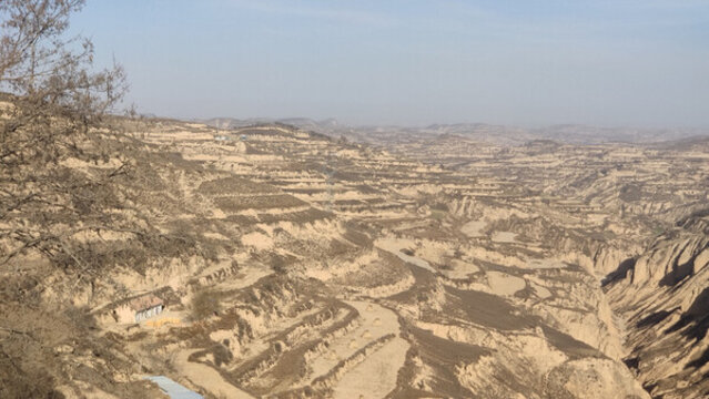 西北陜北大山山溝