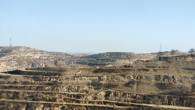 西北陜北大山山溝