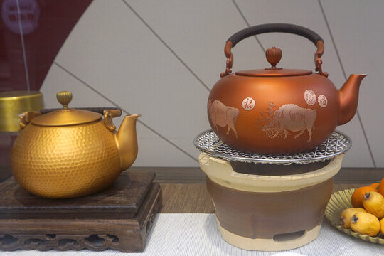 中式銅制茶壺
