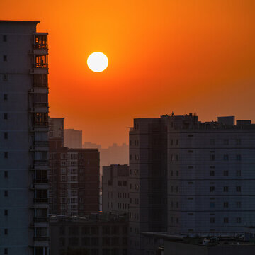 城市日出