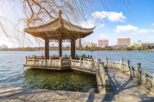 濟(jì)南大明湖古建筑