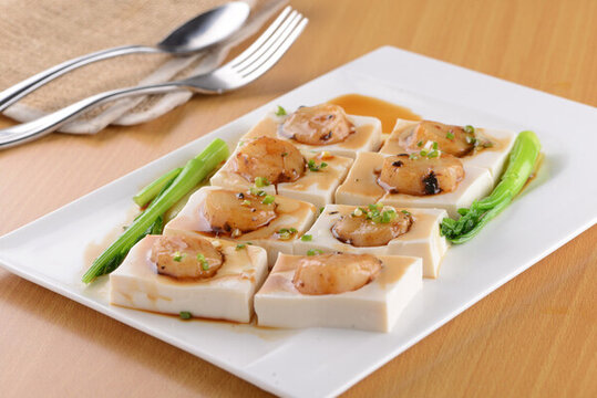 豉汁帶子蒸豆腐