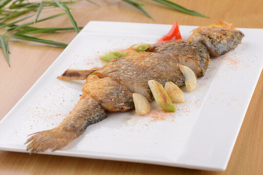 香煎咸黃魚