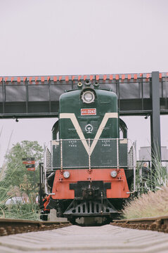 中車(chē)共享城軌道上的火車(chē)