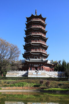 高塔公園風(fēng)景