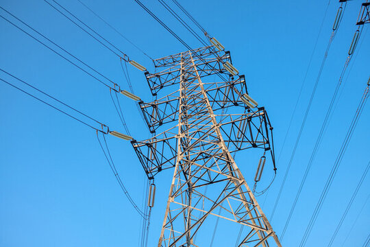 高壓電線鐵塔