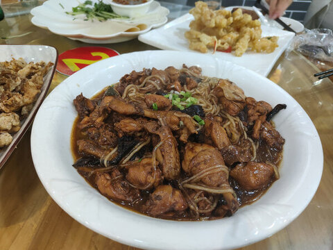 雞肉燉粉條