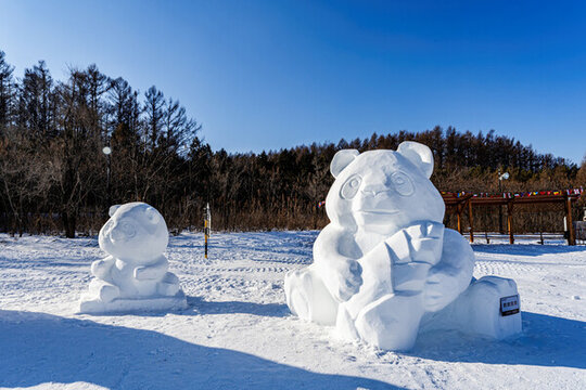 熊貓雪雕景觀