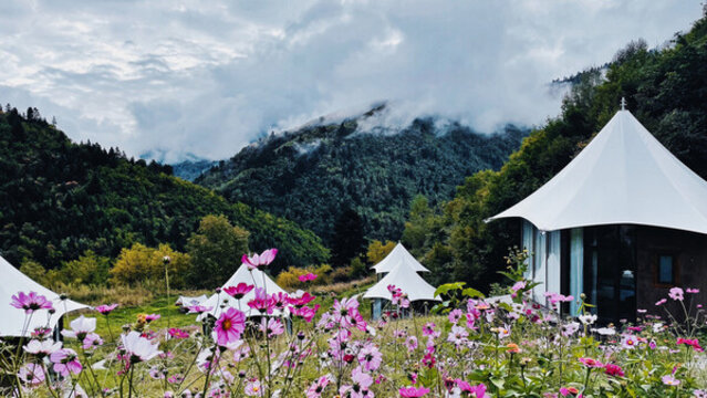 阿布氌孜帳篷營地