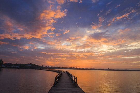 平天湖夕陽