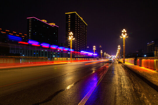 鄉(xiāng)鎮(zhèn)夜景霓虹燈街景延時