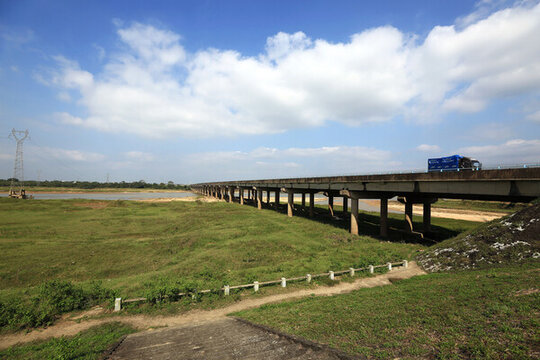海南南渡江高速大橋