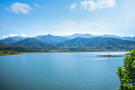 海南樂東黑眉大橋