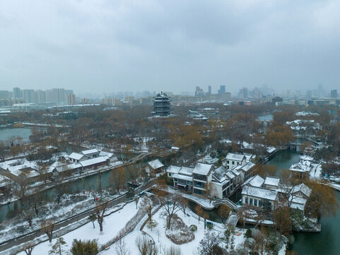 雪后的濟(jì)南大明湖