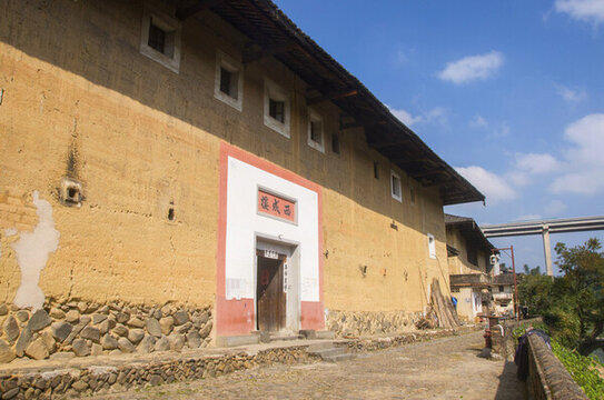 西成樓土樓側拍