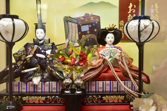 日本天皇夫婦主題的布偶