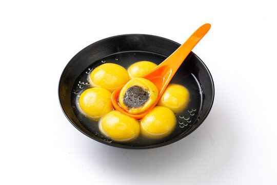 黃米黑芝麻湯圓