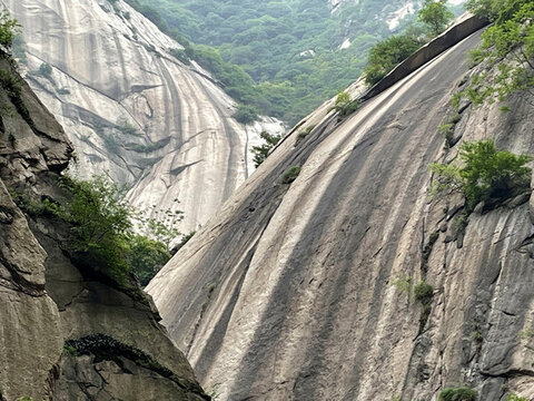 少華山