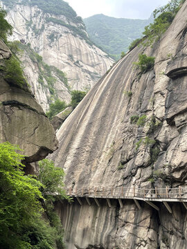 少華山
