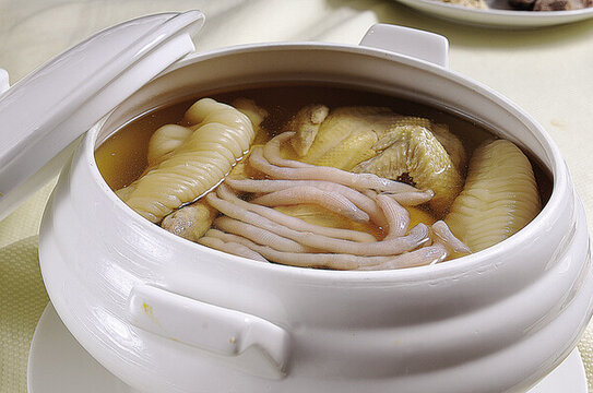 花膠老雞沙蟲湯
