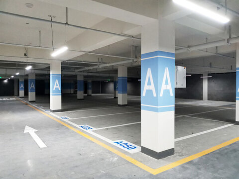 車位劃線刷漆